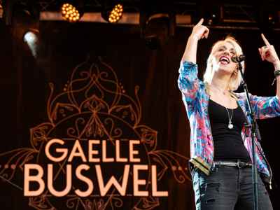 Gaëlle BUSWEL: un'artista e mamma appagata!